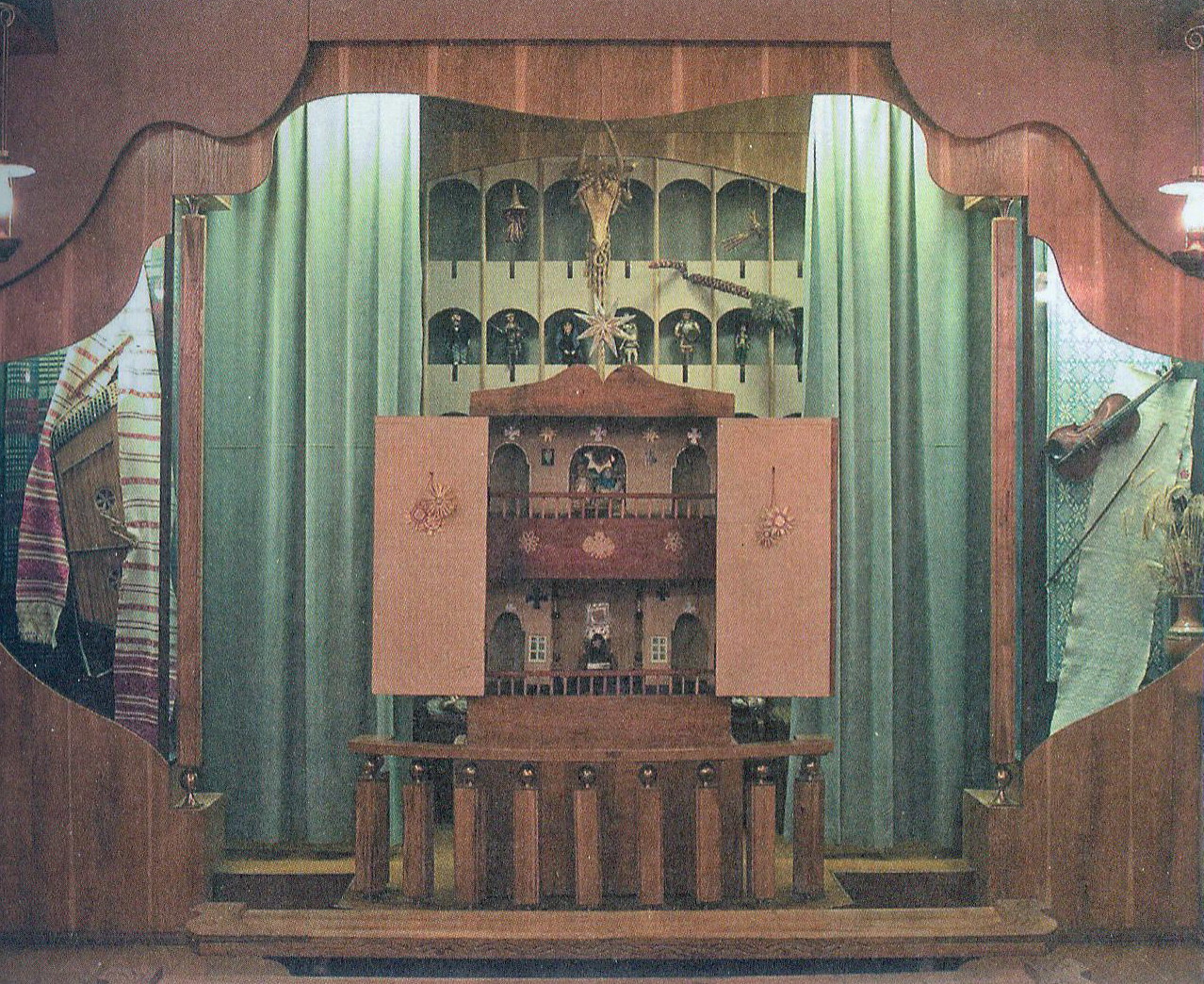 Крыніца ілюстрацыі: Літаратурныя вандроўкі па зямлі Максіма Багдановіча / Мікалай Чырскі ; [фота: А. П. Дрыбас, Я. В. Пясецкі, Я. М. Чырскі]. – Мінск, 2020. – С. 49.