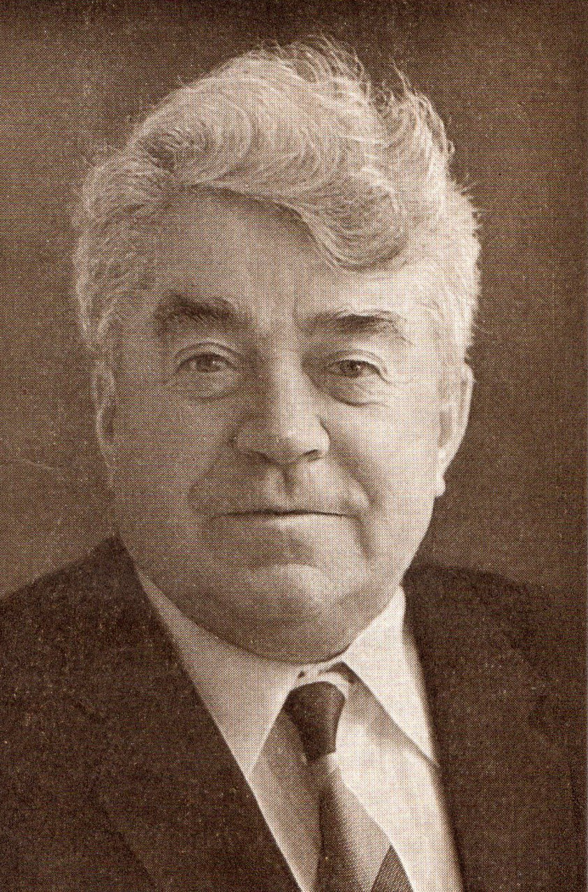 Мікола Хведаровіч (пачатак 1970-х гг.). Крыніца ілюстрацыі: Выбраныя творы : у 2 т. / Мікола Хведаровіч. – Мінск, 1974. – Т. 1 : Вершы. – Уклейка паміж с. 4–5.