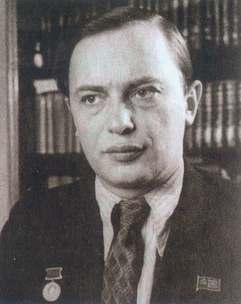 Аркадий Кулешов. Источник иллюстрации: Земля Могилевская / [под общей редакцией В. А. Малашко]. – Могилев, 2012. – С. 240.