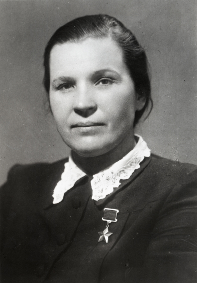 Осіпава Марыя Барысаўна (дзявочае Сакаўцова Марыя Барысаўна)