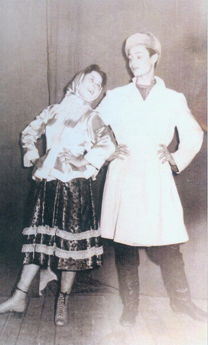 Мікалай Дудчанка і Святлана Ушакова ў харэграфічнай мініяцюры "Зімачка" (1960). Крыніца ілюстрацыі: Неўтаймаваны : да 70-годдзя Мікалая Дудчанкі / [кіраўнік праекта, укладальнік М. А. Козенка]. – Мінск, 2015. – С. 19.