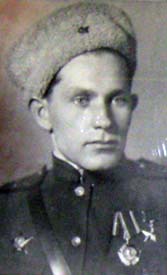 Крыніца ілюстрацыі: http://www.warheroes.ru/content/images/heroes/1hero/BolbasAleksKarpov.jpg