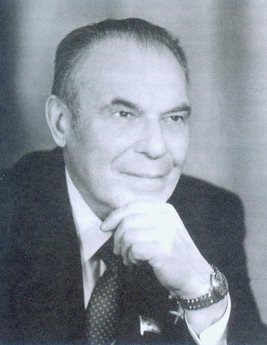 А.А. Трофимук. Источник иллюстрации: Отечественные действительные и почетные члены Российской академии наук XVIII - XX вв. Геология и горные науки = Native active and honorary members of Russian academy of sciences in the XVIII - XX centuries. Geology and mining sciences / Ю. Я. Соловьев, З. А. Бессуднова, Л. Т. Пржедецкая. – Москва, 2000. – С. 271.