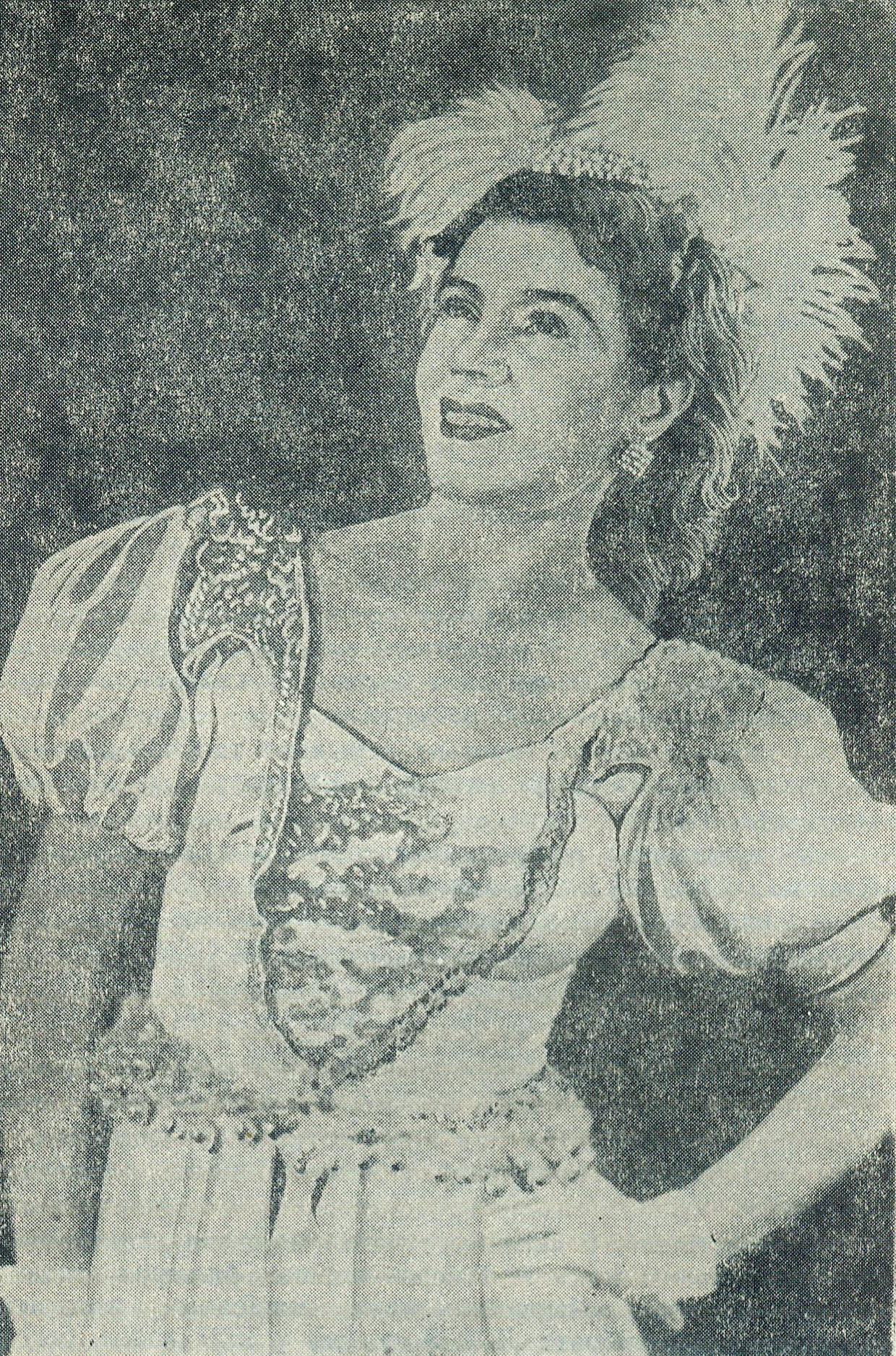 А. Нікалаева ў оперы "Іван Сусанін". Крыніца ілюстрацыі: Народныя артысты БССР : салісты Беларускага дзяржаўнага тэатра оперы і балета : зборнік / М. Модэль. – Мінск, 1948. – С. 71.