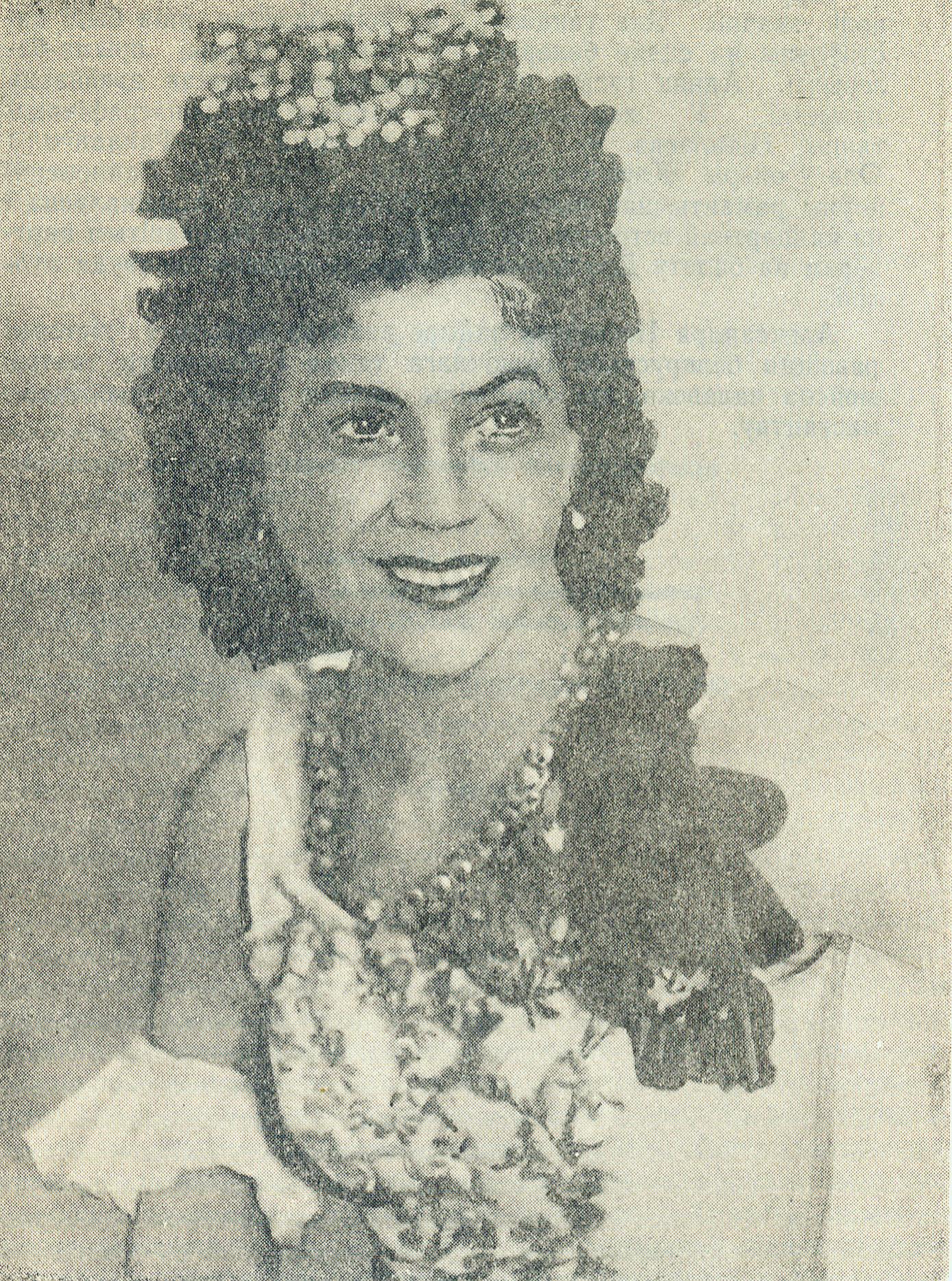 А. Нікалаева ў ролі Кірты ("Дон Кіхот"). Крыніца ілюстрацыі: Народныя артысты БССР : салісты Беларускага дзяржаўнага тэатра оперы і балета : зборнік / М. Модэль. – Мінск, 1948. – С. 85.