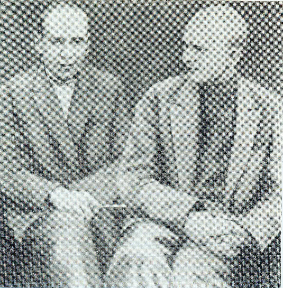 Міхась Лынькоў і Платон Галавач (1934). Крыніца ілюстрацыі: Памятныя сустрэчы : [нарысы пра вядомых беларускіх пісьменнікаў] / М. Хведаровіч. – Выд. 3-е, перапрацаванае. – Мінск, 1977. – С. 182. 