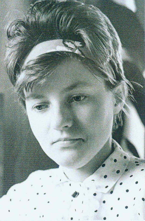 Крыніца ілюстрацыі: Пінск… Першамайская… Локун… : кніга ўспамінаў / Брэсцкая абласная бібліятэка ім. М. Горкага ; [складальнік В. А. Гарбачэўская ; навуковы рэдактар А. М. Карлюкевіч]. – Мінск, 2020. – С. 1 уклейкі.