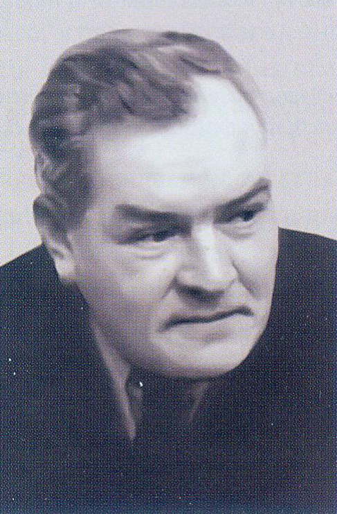 Іван Ахрэмчык. Крыніца ілюстрацыі: Іван Ахрэмчык = Иван Ахремчик = Ivan Akhremcheyk : [альбом / аўтар тэксту і складальнік: В. У. Вайцахоўская ; пераклад на англійскую мову: А. В. Валасач]. – Мінск, 2018. – Тытульны ліст.