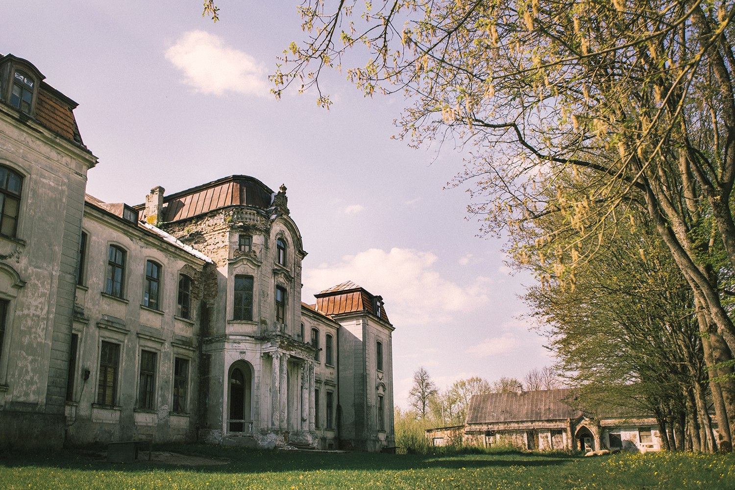Палац Святаполк-Чацвярцінскіх. Крыніца ілюстрацыі: https://34travel.me/gotobelarus/post/zheludok
