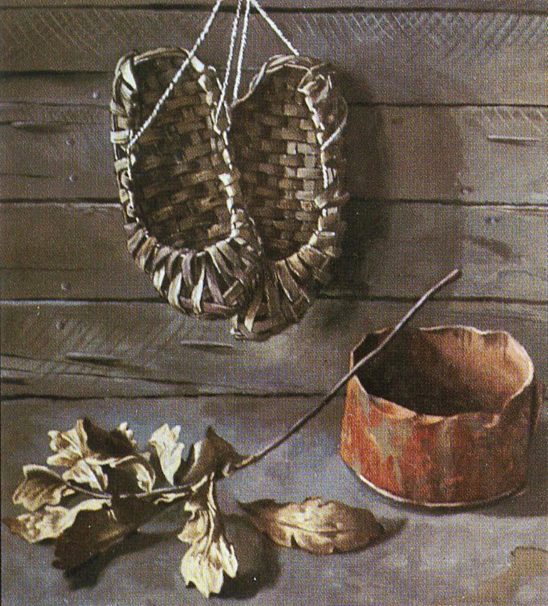 Нацюрморт з дубовай галінкай. 1992. Крыніца ілюстрацыі: Сучаснае выяўленчае мастацтва Магілёўшчыны / Святлана Строгіна. – Мінск, 2009. – 240 с.