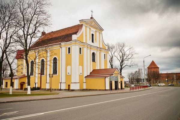 Лідскі Крыжаўзвіжанскі касцёл