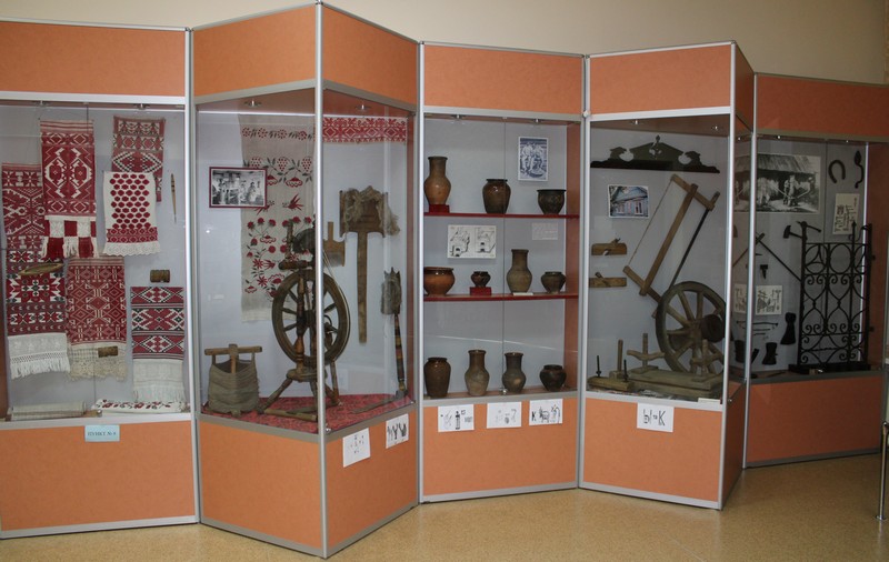 Фрагмент экспазіцыі музея. Крыніца ілюстрацыі: http://dobrush.museum.by/exposition