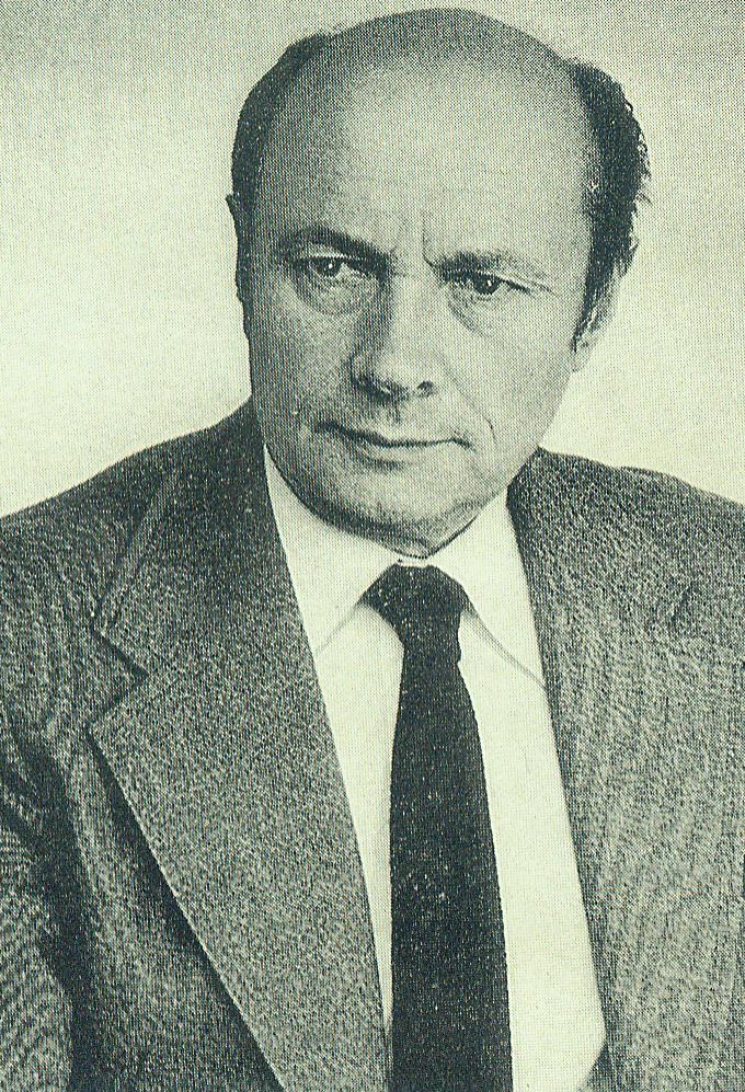 У. Калеснік. Крыніца ілюстрацыі: Лёсам пазнанае : выбраныя літаратурныя партрэты і нарысы / Уладзімір Калеснік. – Мінск, 1982. – Франтыспіс.