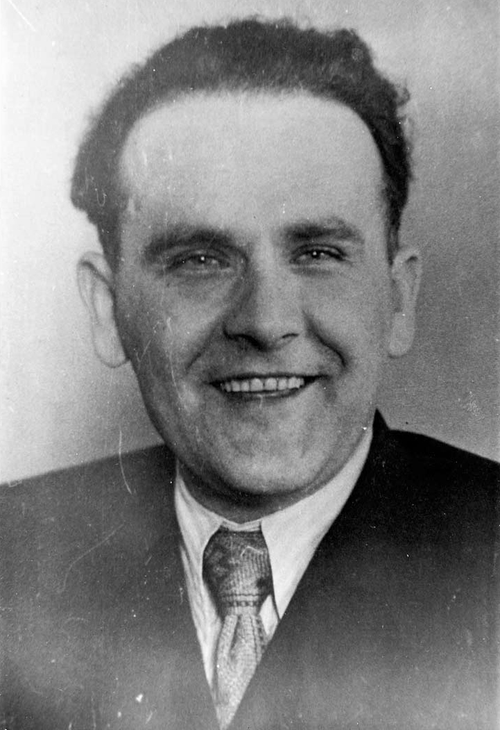 Янка Брыль. Крыніца ілюстрацыі: https://csl.bas-net.by/personalii/64788/bryl-ivan-antonovich/#