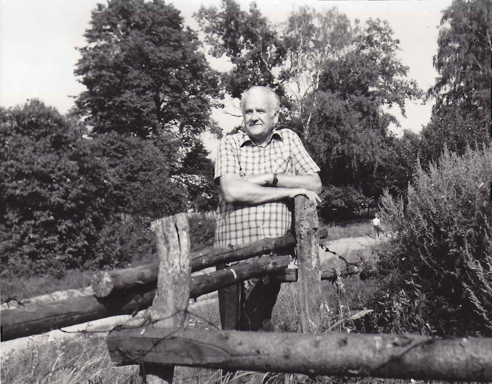 Янка Брыль (1988). Крыніца ілюстрацыі: https://csl.bas-net.by/news/one-news.asp?id=91108