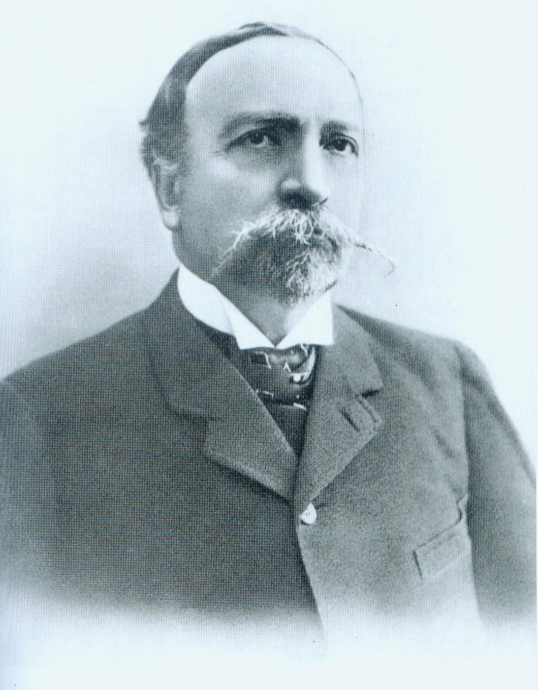 Эдвард Вайніловіч. Крыніца ілюстрацыі: Так хацеў Бог! : паэма-казань / Уладыслаў Завальнюк ; [уступныя артыкулы: А. Сакалоўская, Р. Барадулін]. – Выд. 2-е, дапоўненае. – Мінск, 2009. – С. 1. уклейкі.