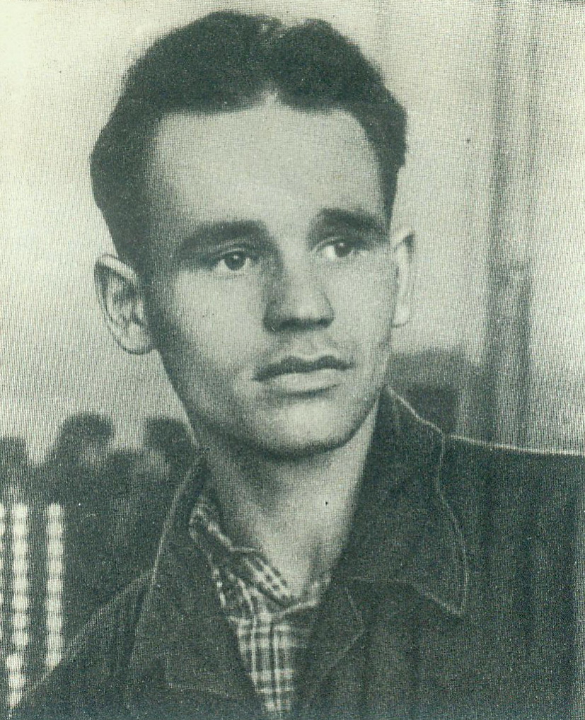 Шлифовщик Минского подшипникового завода Герой Социалистического Труда Федор Павлович Алексеевич. Источник иллюстрации: Машину поймешь ― далеко пойдешь : [о работе оператора на Минском подшипниковом заводе] / Ф. П. Алексеевич. – Минск, 1960. – 1 л. (сложенный в 8 с.)