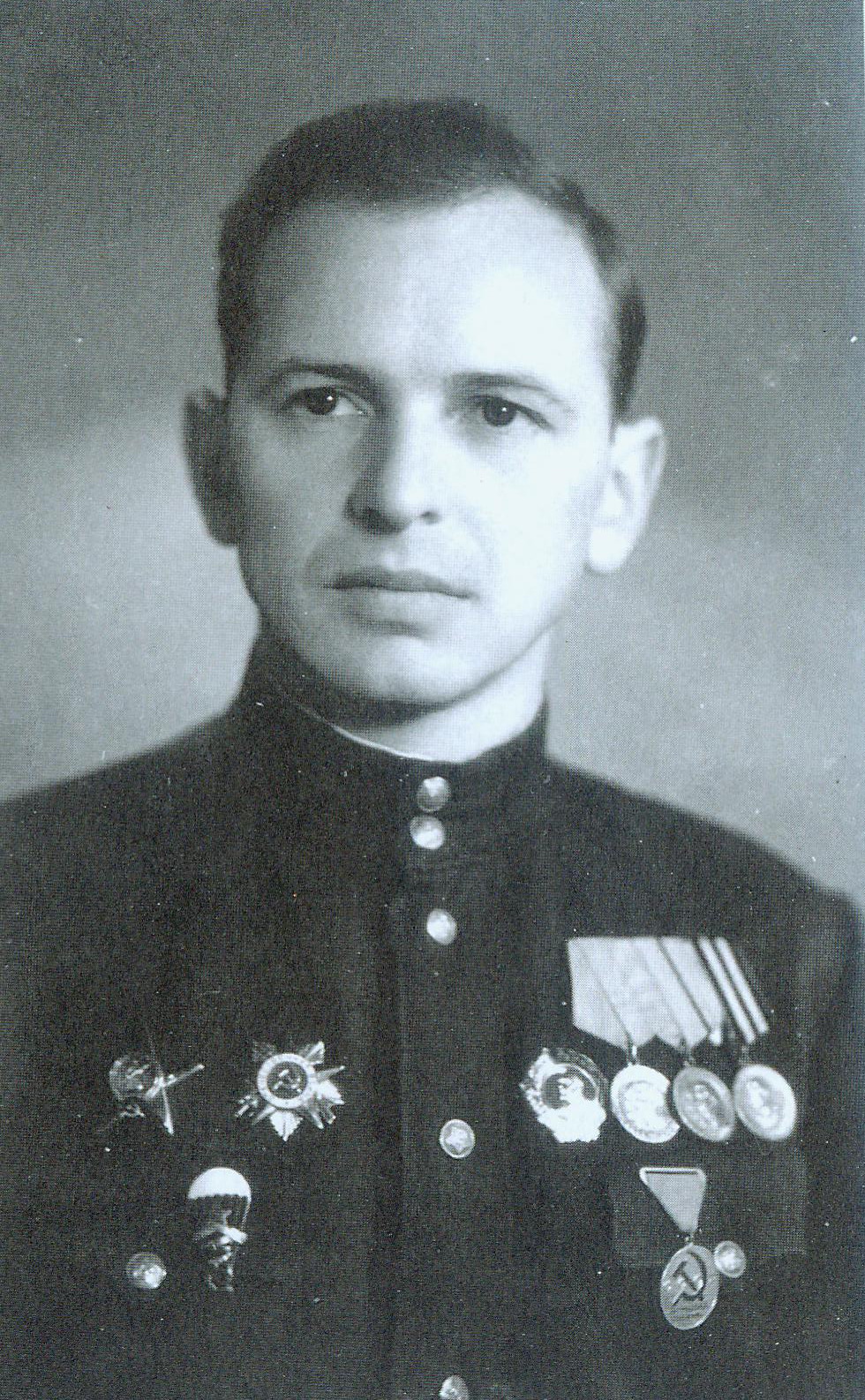 Анатолий Евгеньевич Андреев (1949). Источник иллюстрации: Былое : (воспоминания бывшего командира партизанского отряда, 1941–1944 г.) / А. Андреев. – Минск, 2004. – С. 241.