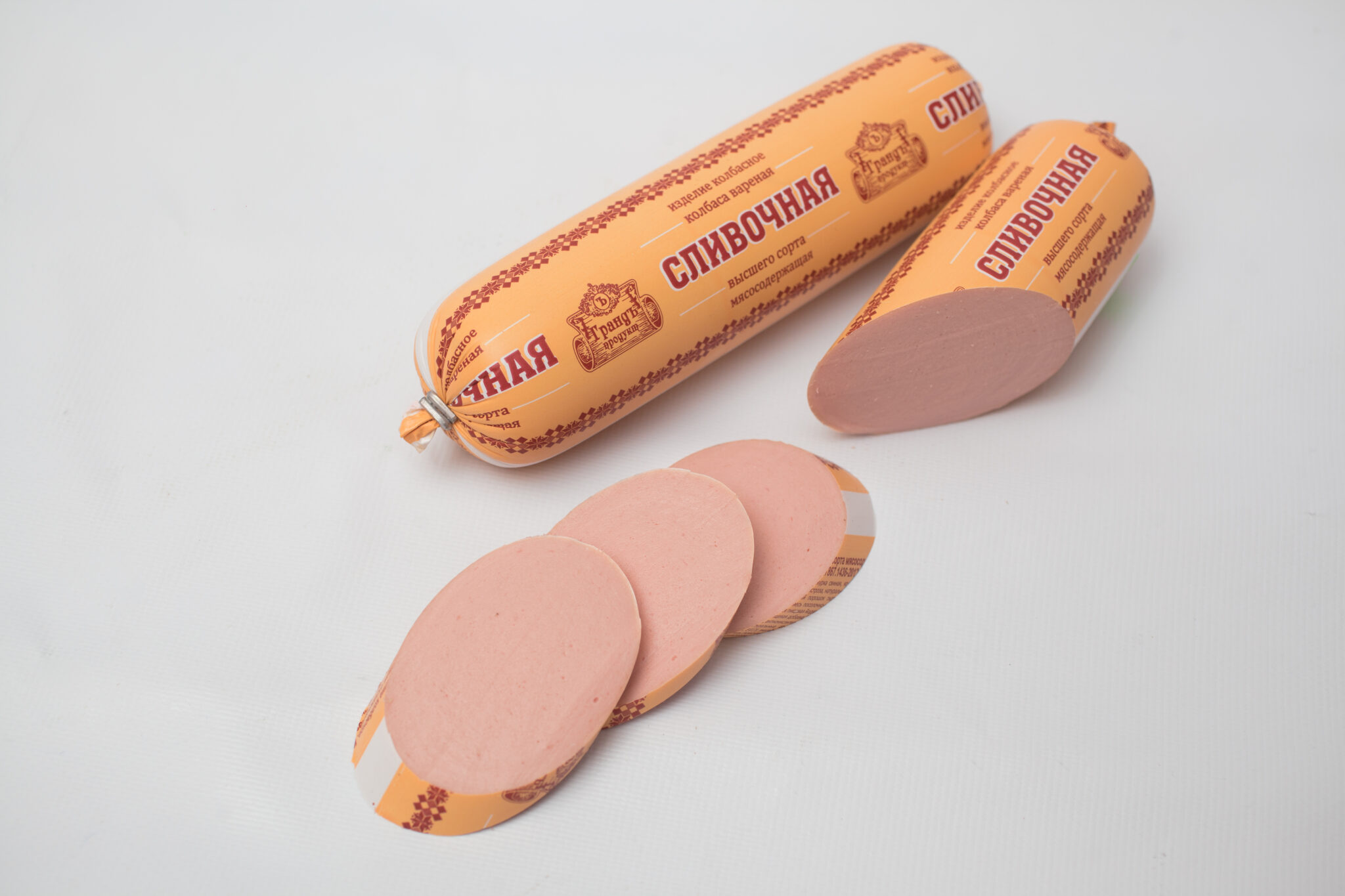 Каўбаса “Сметанковая”. Крыніца ілюстрацыі: https://bobrmk.by/products/slivochnaya-400-gr/