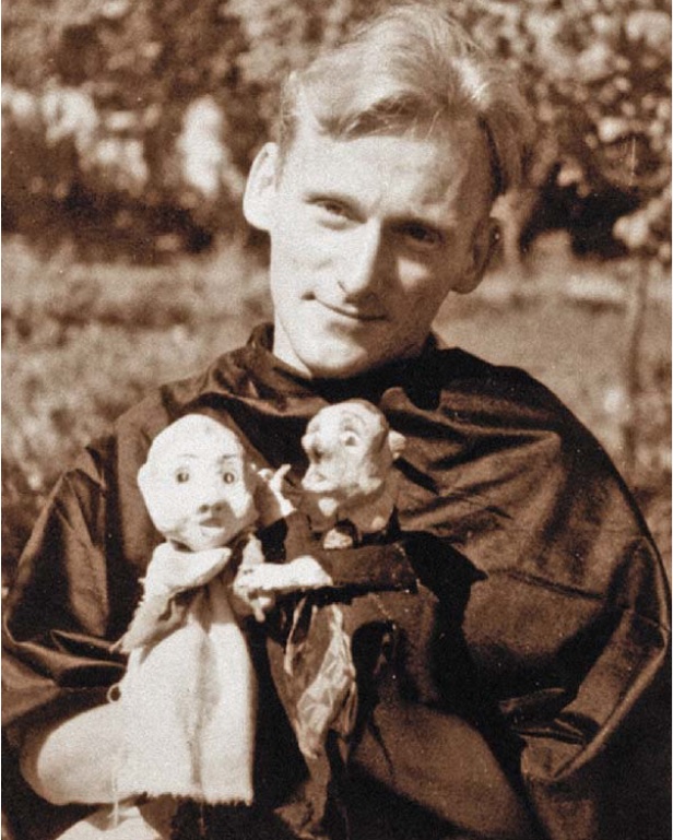 Анатоль Ляляўскі (Ташкент, верасень 1950 г.). Крыніца ілюстрацыі: Культура. – 2018. – 10 сакавіка (№ 10). – С. 14.