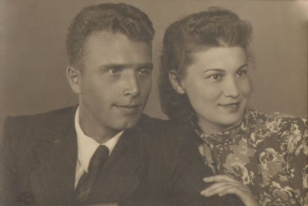 Іван і Вялянціна Бурлака (1949). Крыніца ілюстрацыі: Беларускі гістарычны часопіс. – 2023. – № 5. – С. 18.