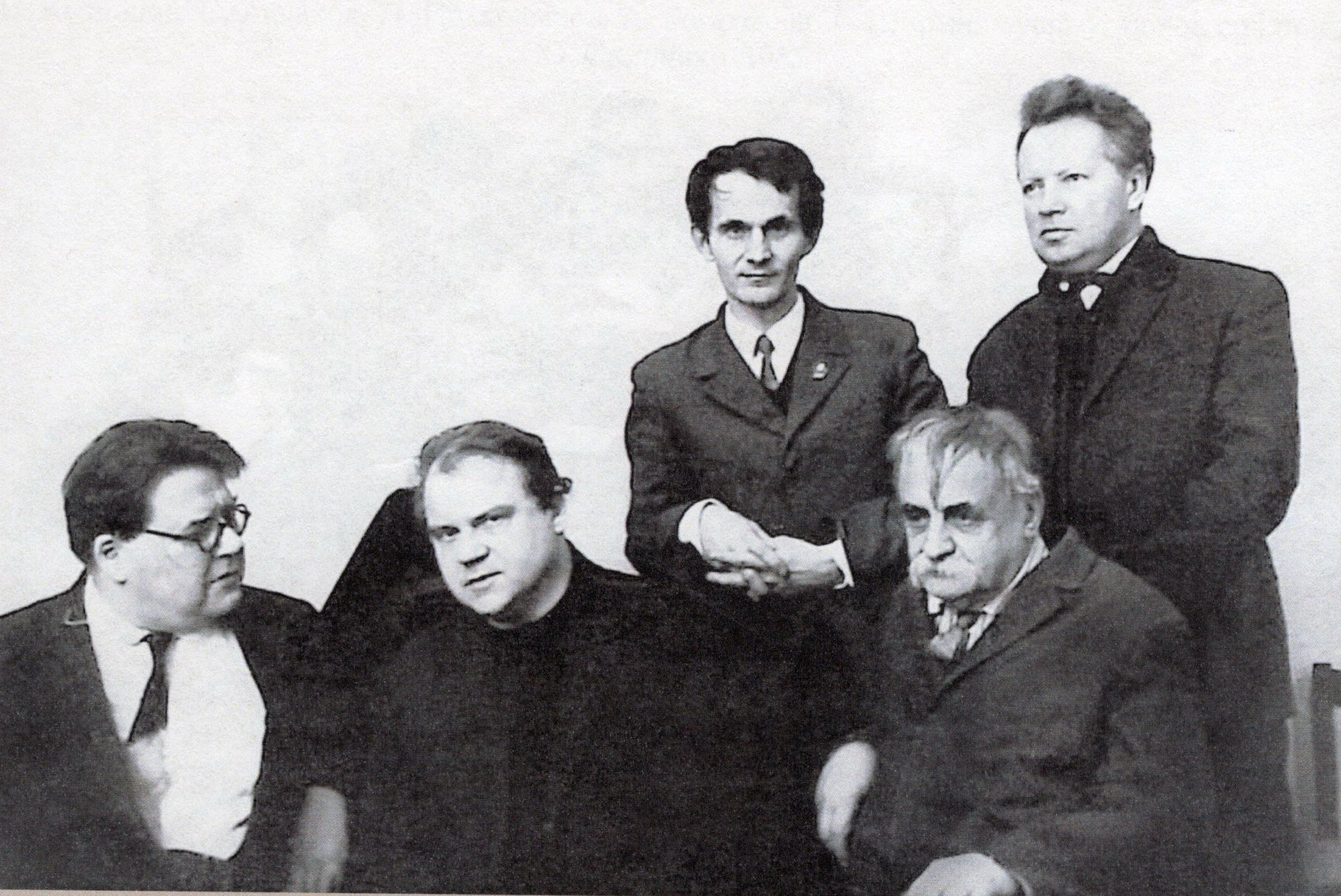 Сидят слева направо: А. Богатырев, Т. Хренников, Н. Аладов. Стоят: И. Лученок, В. Ровдо (март 1970 г.). 80-летие В. Золотарева. Сидят: А. Богатырев, В. оловников, В. Золотарев, П. Подковыров, Д. Лукас. Стоят: С. Нисневич, И. Жинович, Л. Абелиович (1953). Источник иллюстрации: Анатолий Васильевич Богатырев : материалы, документы, статьи о творчестве / Министерство культуры Республики Беларусь, Учреждение образования "Белорусская государственная академия музыки", Белорусский государственный архив-музей литературы и искусства ; [составители: Е. В. Лисова, В. В. Невдах]. – Минск, 2014. – С. 4 вклейки между с. 316–317.