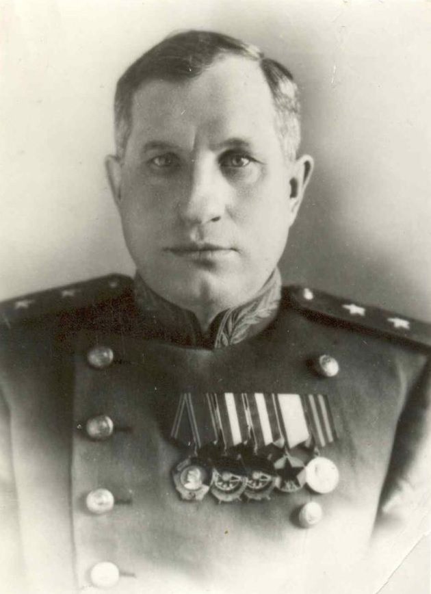 Ігнат Іванавіч Карпеза. Крыніца ілюстрацыі: http://cbs.okglub.by/elektronnyya-resursy/bd-glybokae-glybachane/vaennyya-dzeyachy/1430-ivan-ignatsvich-karpeza