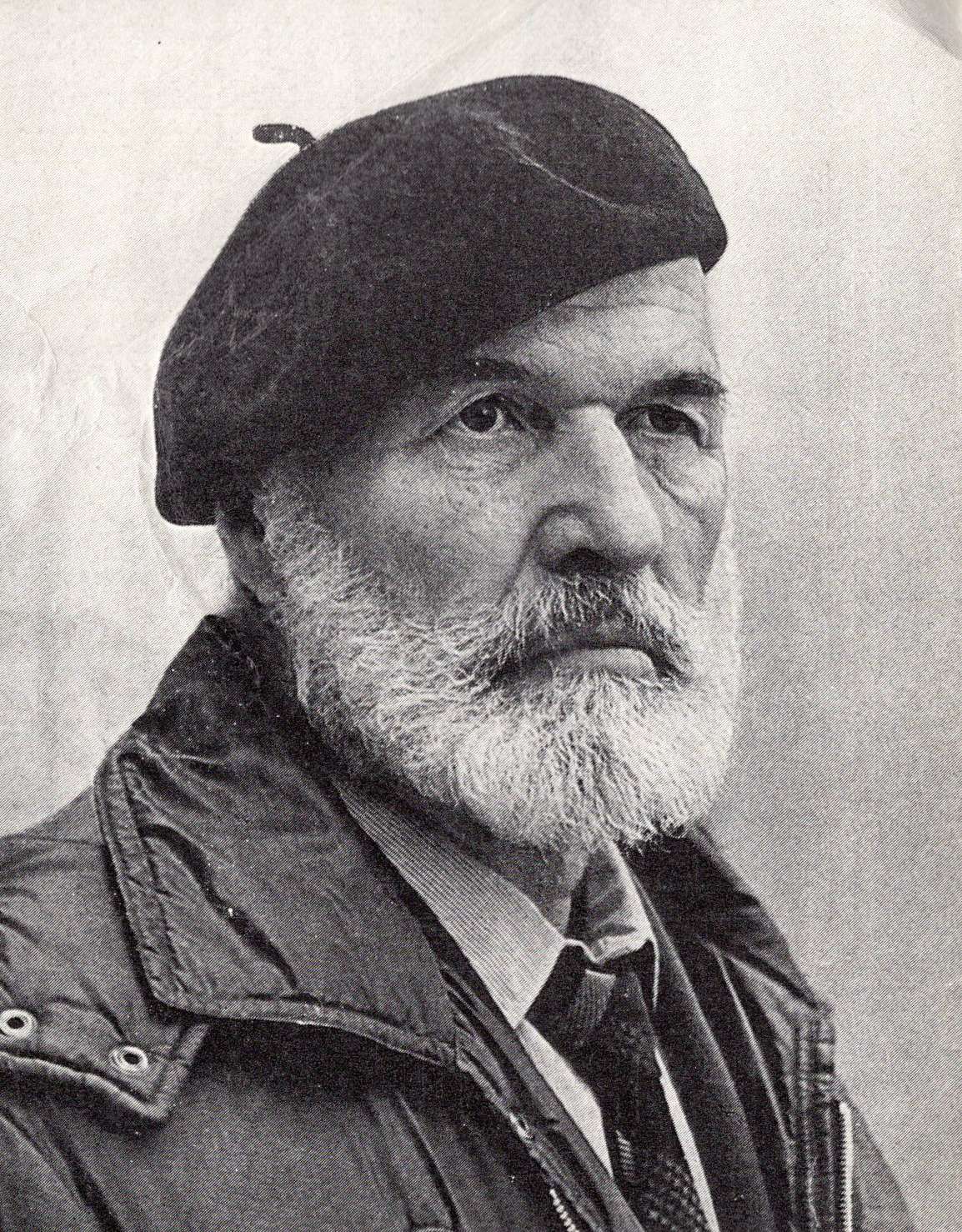 Павел Васілльевіч Масленікаў (1980-я гг.). Крыніца ілюстрацыі: Павел Васільевіч Масленікаў : выстаўка твораў заслужанага дзеяча мастацтваў БССР, прысвечаная 70-годдзю з дня нараджэння : каталог / складальнік Л. Б. Бортнік. – Мінск, 1987. – 2-я с. вокладкі.