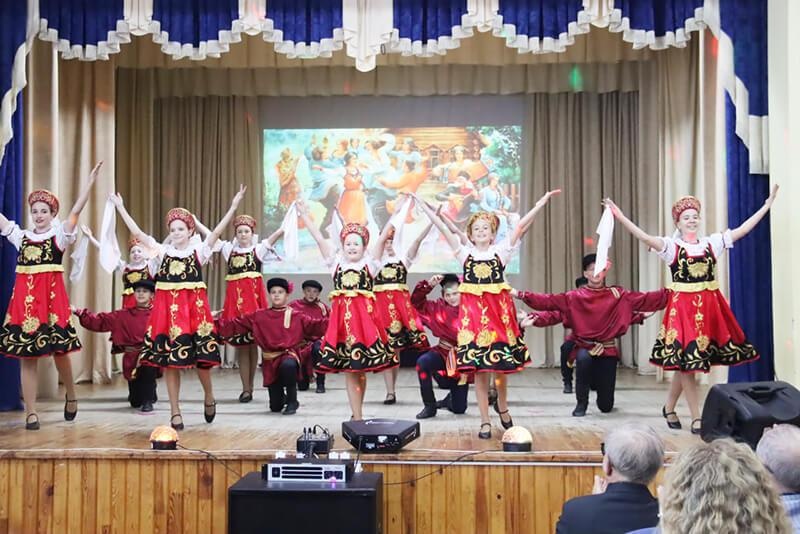 Удзельнікі ансамбля танца "Мілавіца" (2024). Крыніца ілюстрацыі: https://bis.nlb.by/admin/documents/edit/174786