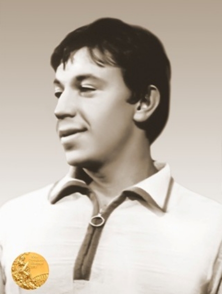 Крыніца ілюстрацыі: http://www.noc.by/olympic-games/team/chempiony-olimpijskih/romanovskij-vladimir-vatslavovich-greblya-na-bajdarkakh-i-kanoe/