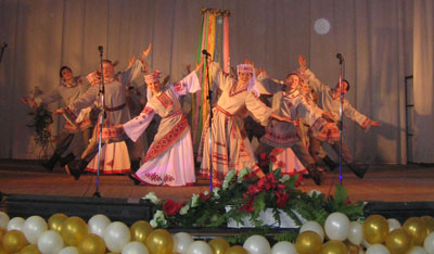 Народны ансамбль песні і танца "Палескія зоры"