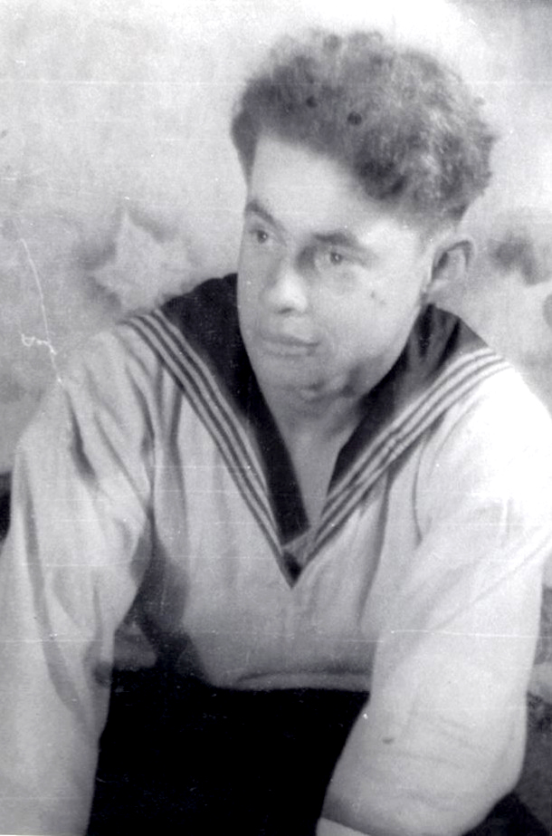 Аляксандр Аляксандравіч Ульянаў (канец 1940-х гг.). Крыніца ілюстрацыі: https://iz.ru/875618/boris-klin/doroga-na-moskvu-kak-11-letnii-shurka-ulianov-podryval-eshelony-nemtcev