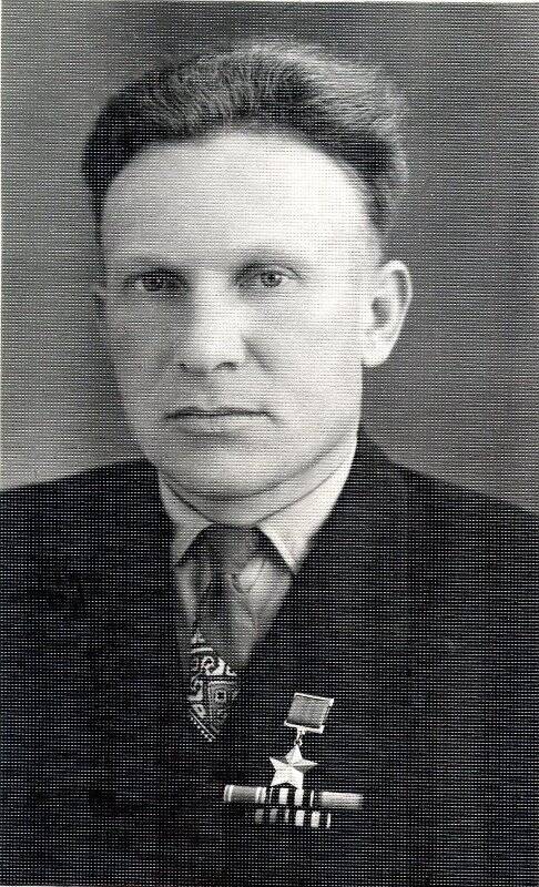Міхаіл Ягоравіч Раманькоў (1960-я гг.). Крыніца ілюстрацыі: https://libmogilev.by/names-of-victory/romankov-mikhail-egorovich/