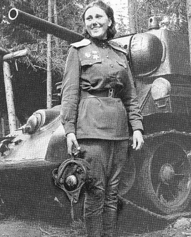 Аляксандра Самусенка. Крыніца ілюстрацыі: https://statehistory.ru/738/Neizvestnaya-Aleksandra-Samusenko---zhenshchina-tankist/