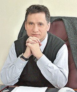 Сяргей Аляксандравіч Жданок. Крыніца ілюстрацыі: https://nashi-lyudi.by/person/zhdanok-sergej-aleksandrovich/