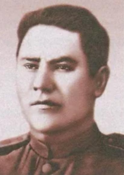 Владимир Николаевич Марцинкевич (1940-е гг.). Источник иллюстрации: Энциклопедия Победы : Беларусь – Москва / [составители: А. И. Докучаев, Б. Д. Долготович, Л. В. Языкович ; научные редакторы: Ю. В. Баженов и др.]. – Минск; Москва, 2009. – С. 564.