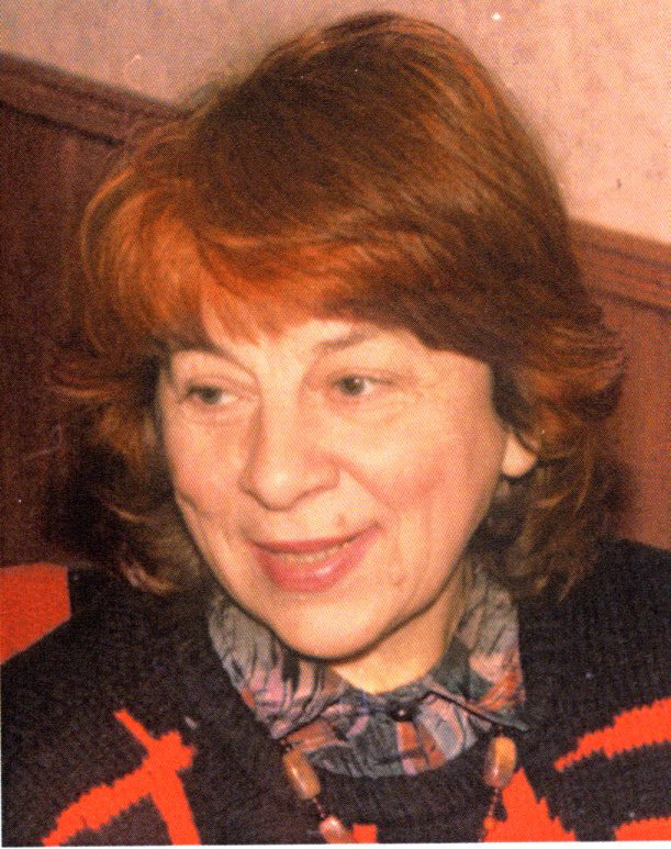 Ольга Фёдоровна Нечай (1990-е гг.). Источник иллюстрации: Экран. Наука. Жизнь : к 80-летию доктора искусствоведения, профессора О. Ф. Нечай : [сборник] /  [составитель Н. А. Агафонова ; научный редактор А. В. Красинский]. – Минск, 2017. – Вклейка между с. 34–35.