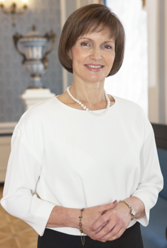 Кацярына Мікалаеўна Дулава. Крыніца ілюстрацыі: https://bgam.by/struktura-akademii/fakultety-i-kafedry/fortepiannyj-i-kompozitorsko-muzykovedcheskij/kafedra-teorii-muzyki/dulova-ekaterina-nikolaevna/