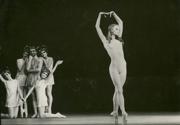 Вольга Лапо ў ролі Евы ў балеце "Стварэнне свету" А. Пятрова. Крыніца ілюстрацыі: https://sputnik.by/20170616/starejshie-belorusskie-artisty-baleta-rasskazali-o-nevidimoj-zhizni-svoej-professii-1029325146.html