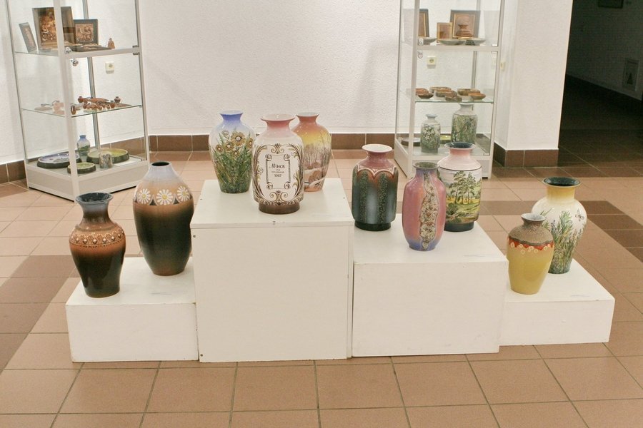 Крыніца ілюстрацыі: https://www.sb.by/articles/v-galeree-universitet-kultury-otkrylas-vystavka-zhodinskogo-khudozhnika-nikolaya-shishlova-zdes-rodi.html?ysclid=mmlothr1li907658844