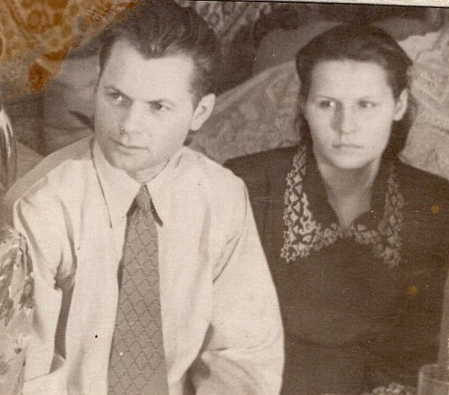 Васіль Саўчанка з жонкай Валянцінай (1950-я гг.). Крыніца ілюстрацыі: Сямейны архіў.