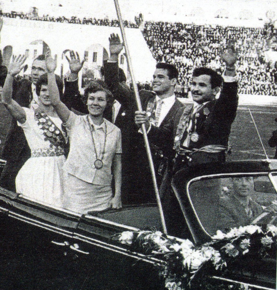 Беларусы – удзельнікі Алімпіяды ў Рыме (1960). Крыніца ілюстрацыі: Алімпійская слава Беларусі = Belarus olympic glory / [складальнікі: У. У. Андрыевіч, Н. У. Марыніна, Р. М. Мілеўская ; фота А. Дрыбаса]. – Мінск, 2016. – С. 18.
