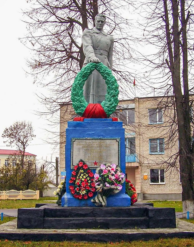 Помнік на брацкай магіле савецкіх воінаў і партызан у Жалудку. Крыніца ілюстрацыі: https://belarusenc.by/temy/belarusinsecwar/4098/