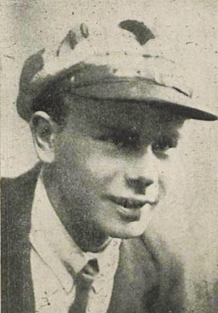 Янка Відук (1927). Крыніца ілюстрацыі: Росквіт : [другі] літаратурна-мастацкі альманах Полацкай філіі Усебеларускага аб'яднання паэтаў і пісьменнікаў "Маладняк" : [зборнік / здымкі фат. Бэрманта]. – Полацак, 1927. – Уклейка паміж с. 66–67.