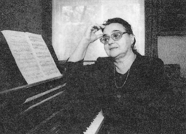 Людміла Шаламенцава. Крыніца ілюстрацыі: Мастацтва. – 1999. – № 6. – С. 34.