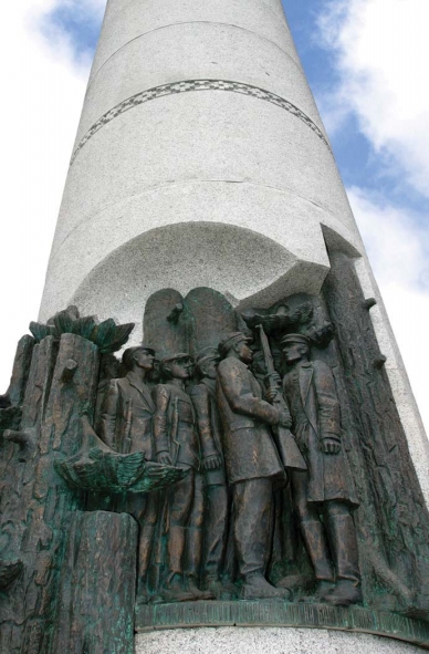 В. Занкович "Беларусь партизанская" (2005). Источник иллюстрации: 7 дней. – 2008. – 10 апреля (№ 15). – С.30.