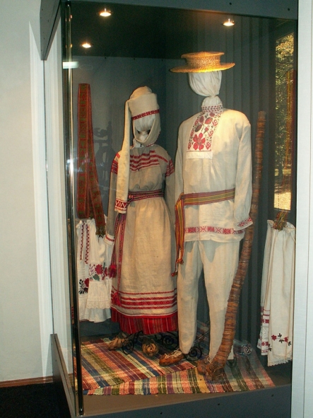 Крыніца ілюстрацыі: http://museums.by/muzei/muzei-g-bresta-i-brestskoy-oblasti/stolinskiy-istoriko-kraevedcheskiy-muzey/
