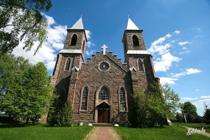 Крыніца ілюстрацыі: https://catholic.by/3/kasciol/parishes/19-mma/3423-rubyazhevichy-parafiya-cv-yuzafa