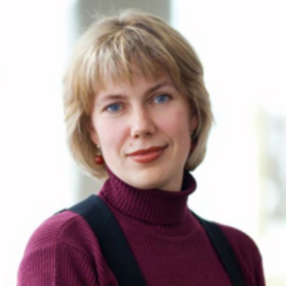 Крыніца ілюстрацыі: http://bolshoibelarus.by/index.php/rus/truppa/opera?view=myart&id=54:elena-salo&catid=22