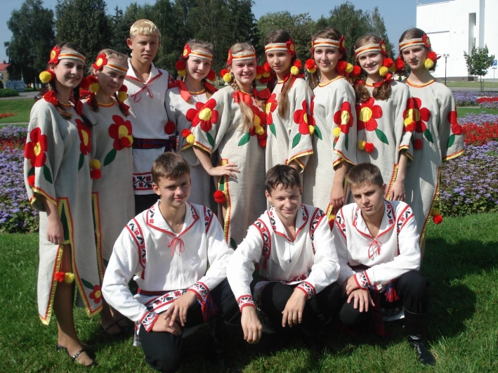 Лідскі ўзорны ансамбль народнага танца "Сонейка"